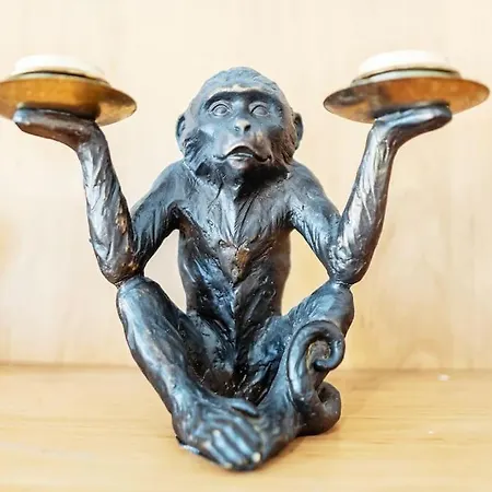 Apartment Luxury Huge Modern Open Plan 2bedroom Flat - Free Private Parking & Balcony Located At The Ovo Hydro And Sec Centre