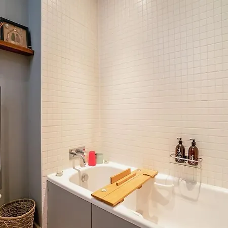 דירה Luxury Huge Modern Open Plan 2bedroom Flat - Free Private Parking & Balcony Located At The Ovo Hydro And Sec Centre