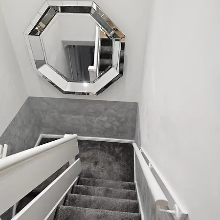 Modern House Close To * グラスゴー