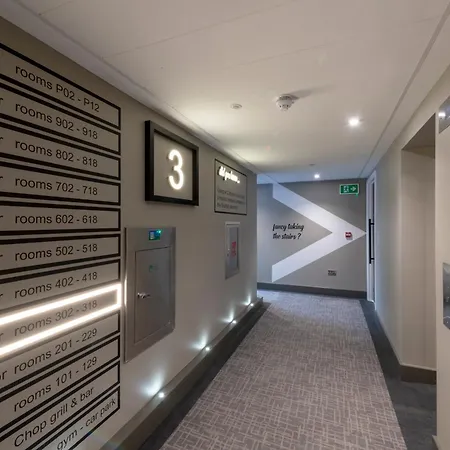 Sandman Signature Hotel