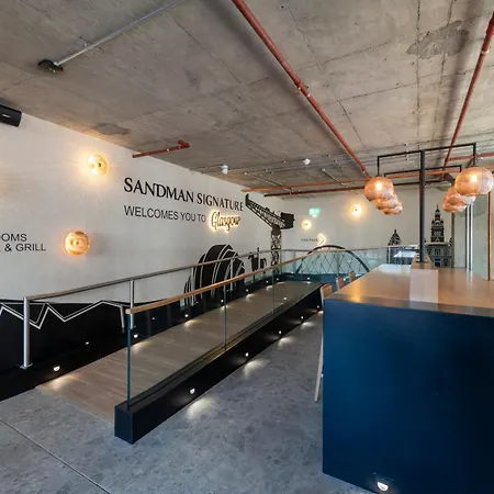 Hotel Sandman Signature 4*