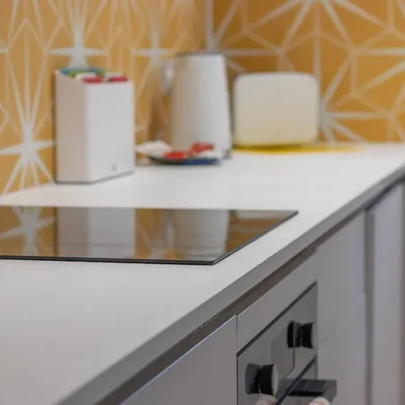 Stylish West End Detached Mews - Pass The Keys