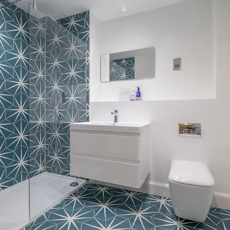 Pass The Keys Stylish West End Detached Mews Vakantiehuis Glasgow