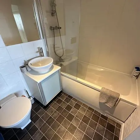 Down Town Pad*2bed&free Parking* Apartment
