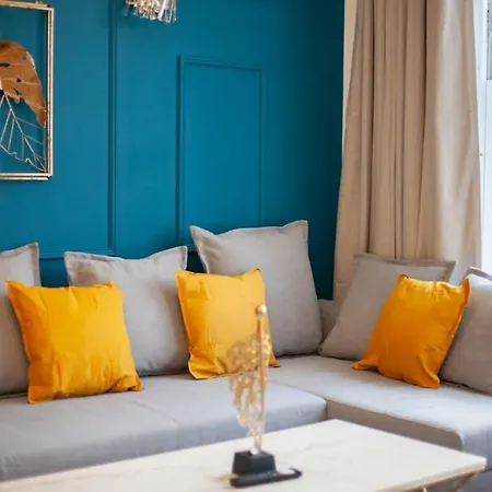 公寓 Stunning One Bed With Parking In Centre *