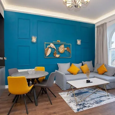Stunning One Bed With Parking In Centre * Glasgow