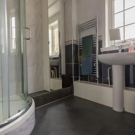 Hébergement de vacances Ideal 3 Bed In With Free Parking *