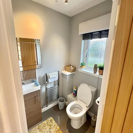 Paradise On Earth Glasgow