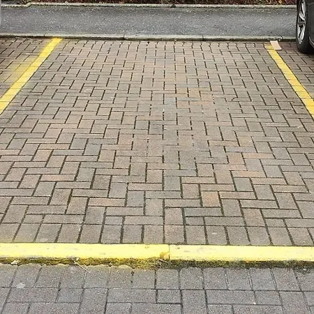 Apartment La Casita, Your Away From - Free Parking Glasgow