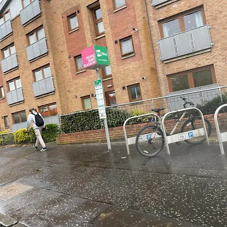3 Bed, 2 Bedroom City Centre Apt Appartement