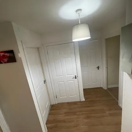 3 Bed, 2 Bedroom City Centre Apt Appartement *