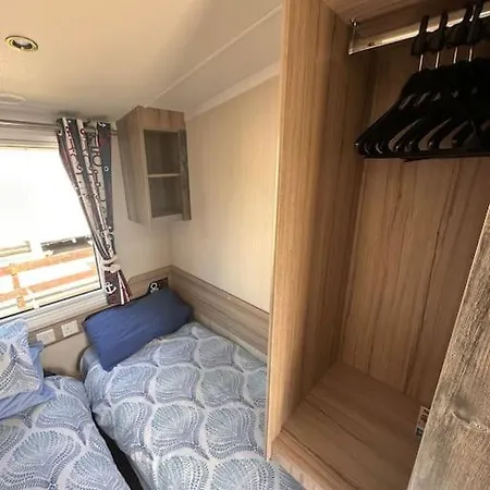 3-bedroom Swift Caravan - Uddingston, Appartement Glasgow