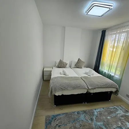 Vakantiehuis Lovely House With Private Parking! Glasgow! *