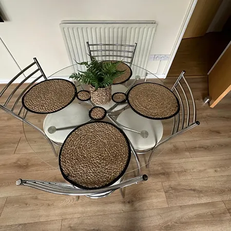 Apartment Down Town Pad*2bed&free Parking*