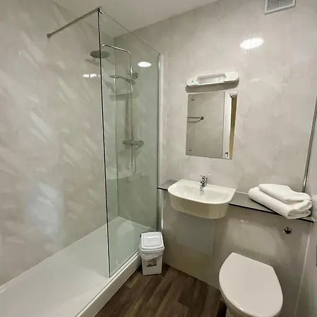 Britannia 3*