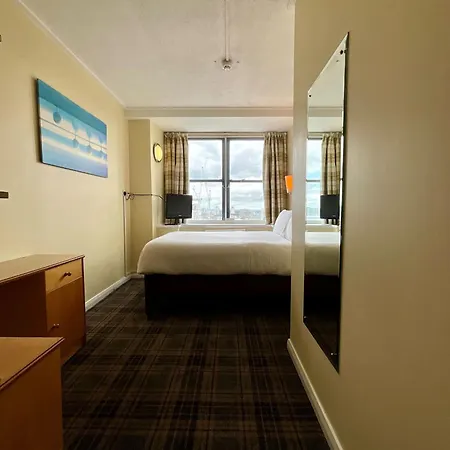 Britannia 3*
