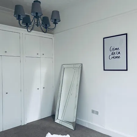 Beautiful 1 Bed In Merchant City Glasgow