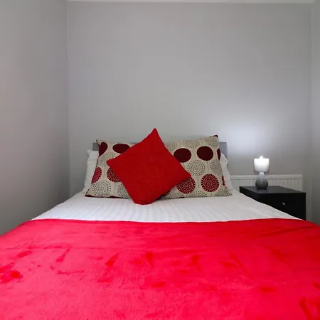 Signature - Huntley House Apartment Glasgow