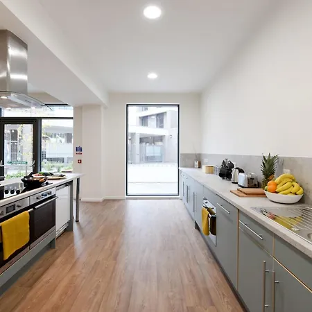 For Students Only St Mungo's In