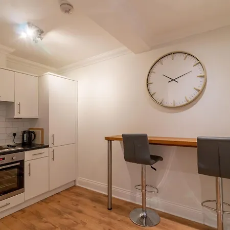 Large Blythswood