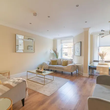 Large Blythswood *