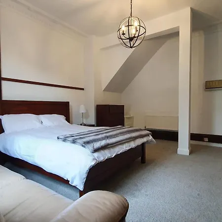 Bemersyde Apartment *