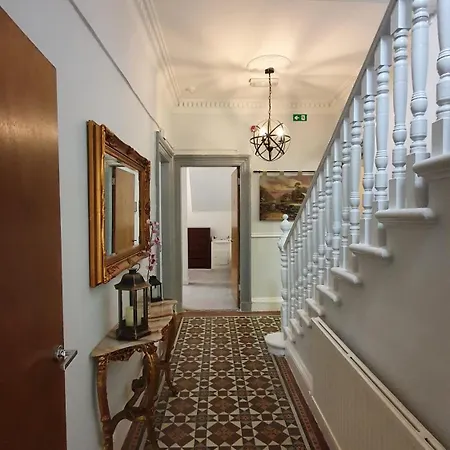 Bemersyde Apartment