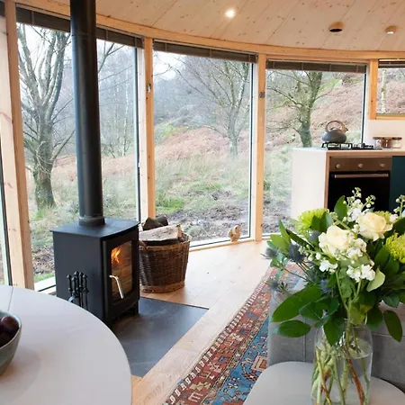 Apartment Craigmaddie Muir Roundhouse With Hot Tub Romantic, Luxury, Rural For 2 Near Milngavie