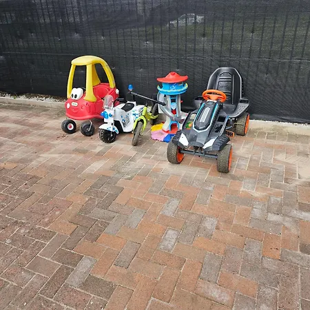 Ferienhaus Lovely House With Private Parking! Glasgow! Glasgow