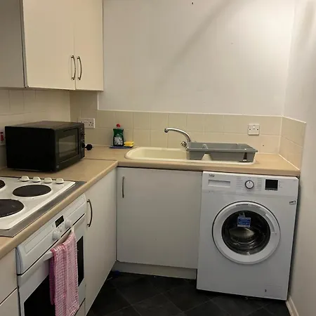 Comfortable 2 Bed For Contractor & Families * Glasgow