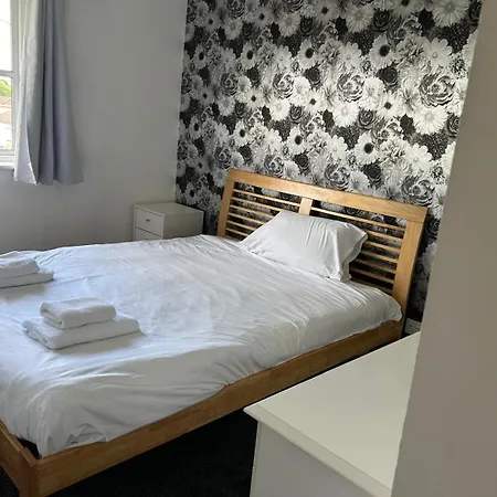 Apartment Comfortable 2 Bed For Contractor & Families *