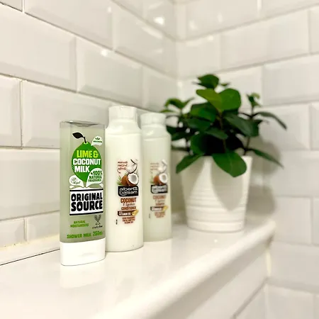 Daire Spacious 2 Bed-flat In - Free Parking *