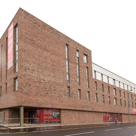 Exclusively For Students Unwind In Glasgow'S Premier Accommodation At Foundry Courtyard *