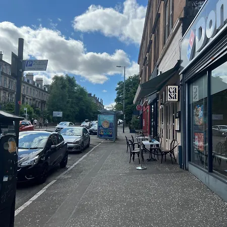 Great Western Road Studio With En Apartman *