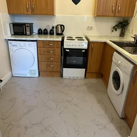 - Sleeps 2 & Freeparking During Weekend Appartement *