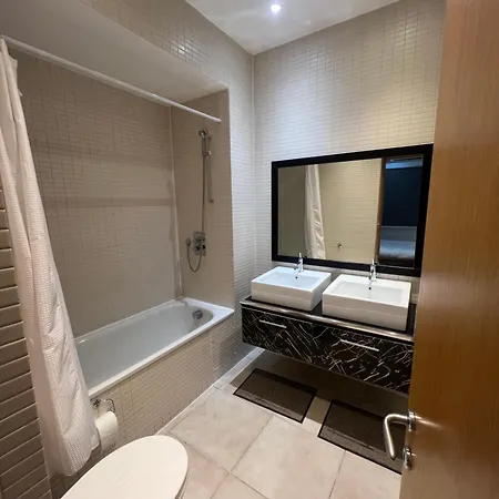 Centre - 2 Bed Apartment