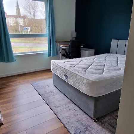Cosy And Stylish 2-bedrooms,2-bathroom Prime Location