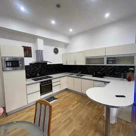 Centre - 2 Bed Glasgow