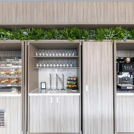 מלון Radisson Blu Hotel, 4*