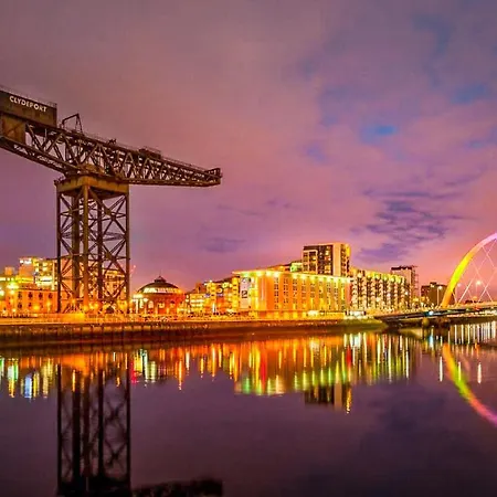 La Casita, Quarry - 2 Bedroom Entire With Free Parking Glasgow