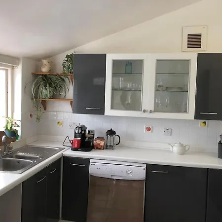 House In Drymen Village With Free Local Health Club Access *