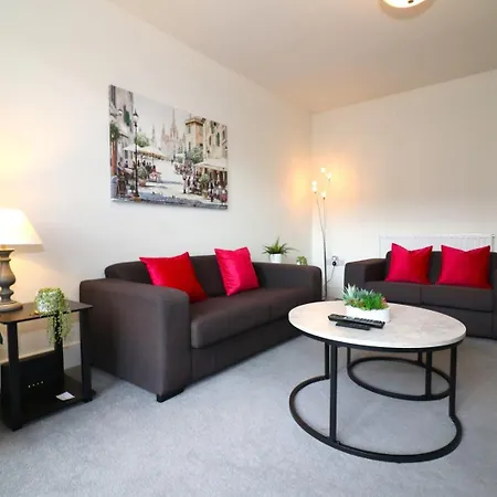 Signature - Oatlands House Glasgow