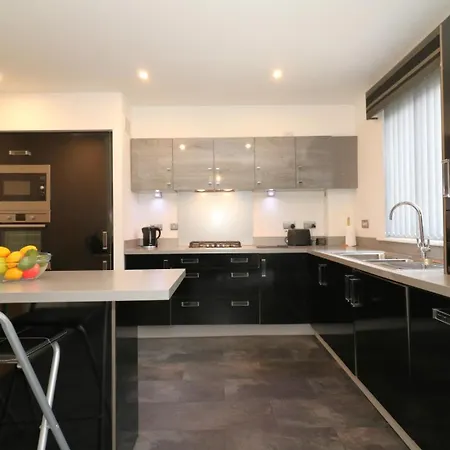 Signature - Oatlands House