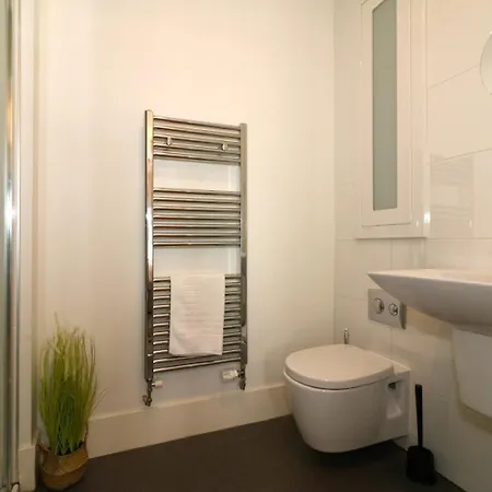 Signature - Oatlands House Apartment Glasgow