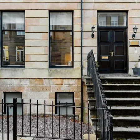 Daire Incredible Contemporary Flat In Heart Of West End Glasgow