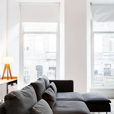 Incredible Contemporary Flat In Heart Of West End Appartement *