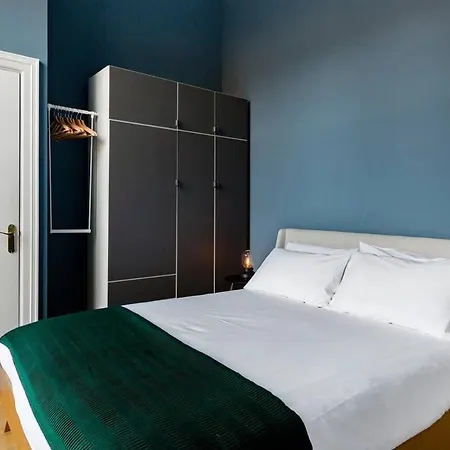 Incredible Contemporary Flat In Heart Of West End * グラスゴー