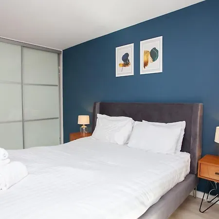 City Centre W Parking & Hyperoptic Wifi Apartamento