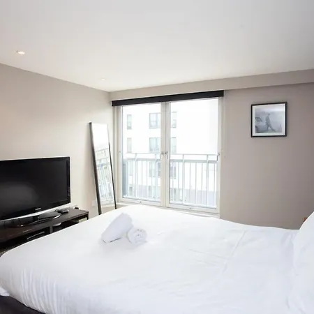 City Centre W Parking & Hyperoptic Wifi * Glasgow