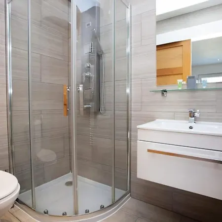 Mosspark Boulevard Exec Ii - Free Parking Apartamento Glasgow